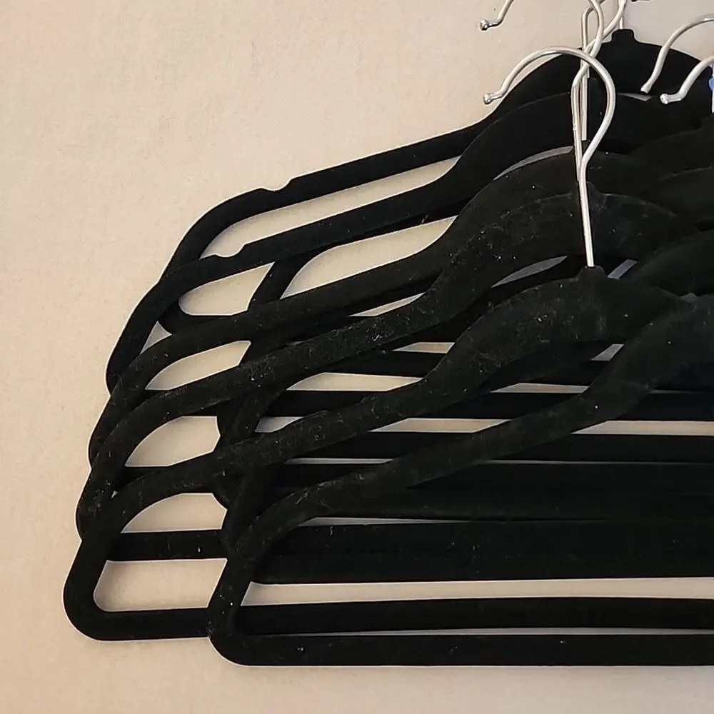 Mixed Lot of 10 Felt Clothes Hangers for Shirts and Pants - Black
